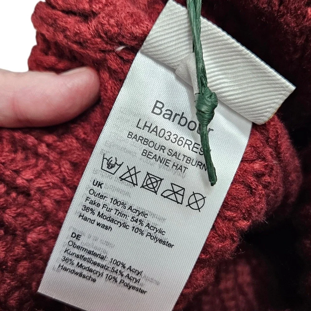 Barbour NWT Saltburn Beanie Hat Womens OS‎ Red Ribbed Knit Faux Fur Pom Winter